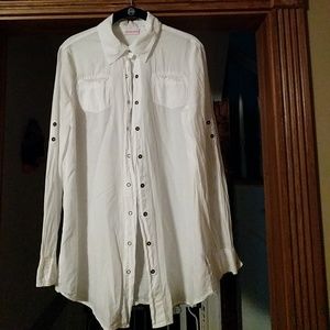 Long sleeved cotton blouse